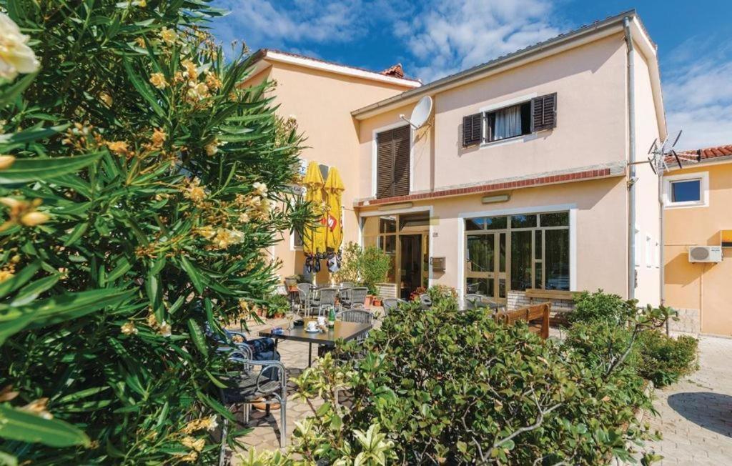 Valdebek 2 Apartman Póla Kültér fotó